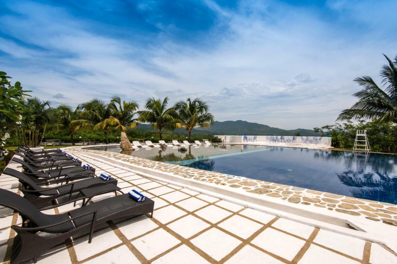 Ai World Park And Resorts Bacungan Exterior foto