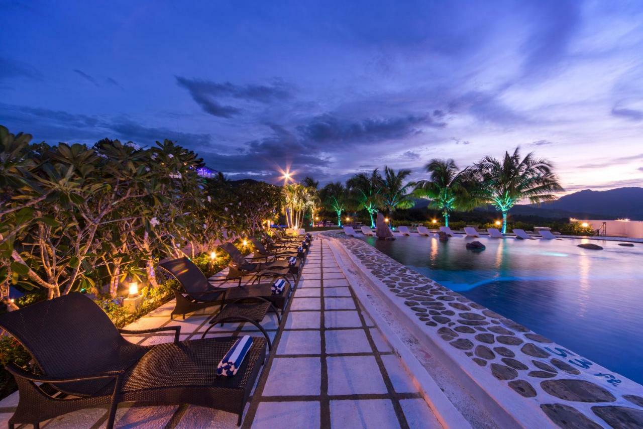 Ai World Park And Resorts Bacungan Exterior foto